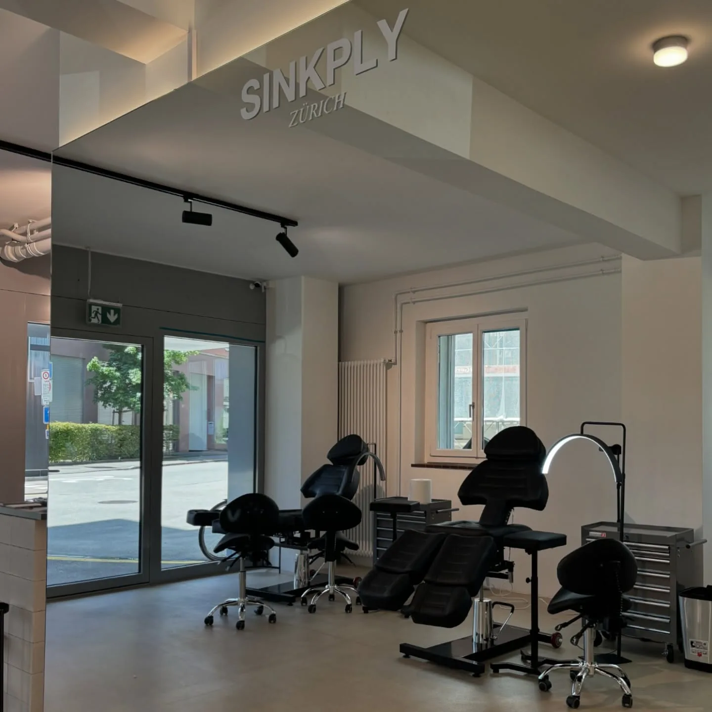 Sinkply Fine Line Tattoo Studio interior Zürich