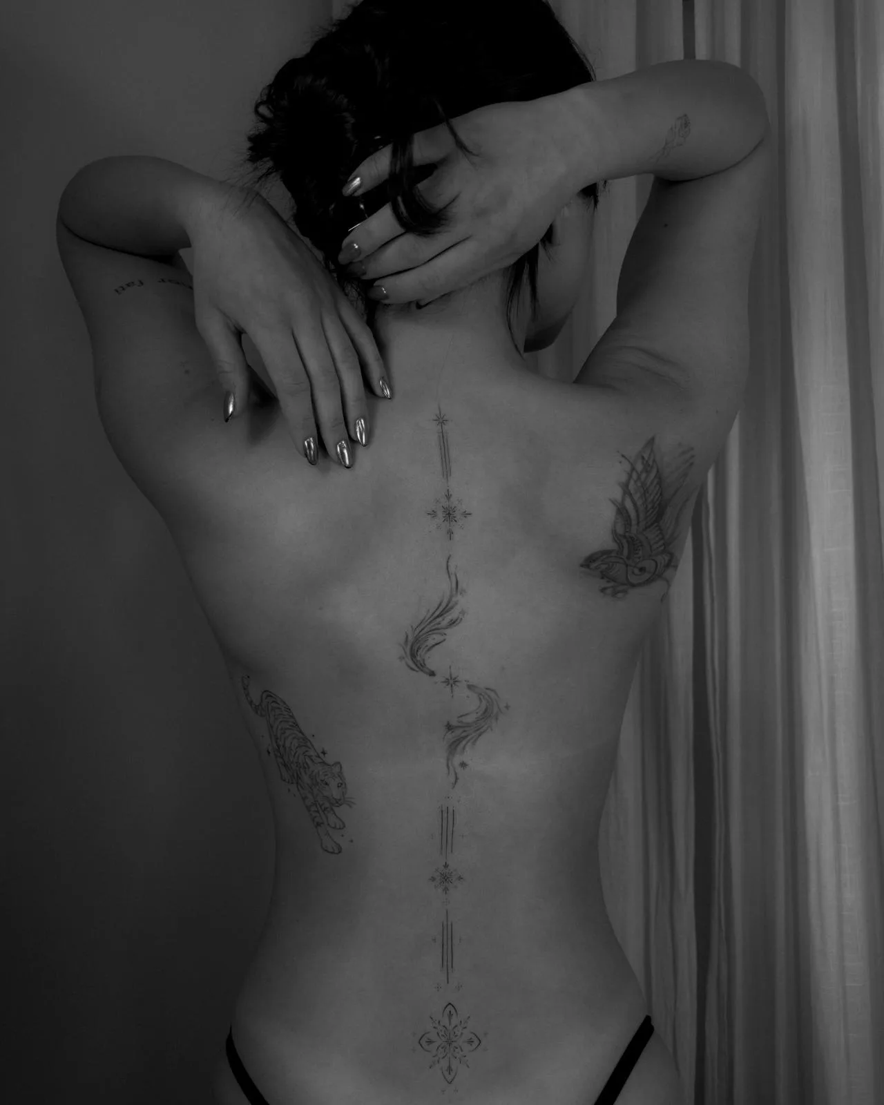 Ornamental symmetry fine line tattoo Sinkply Zürich